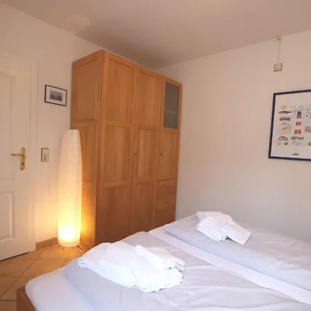 Apartament Osterstra_e 1_ Whg_ 2_ Haus Flora Wyk auf Föhr